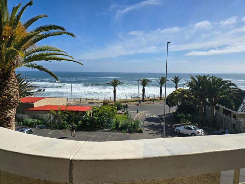 2 Bedroom Property for Sale in Sea Point Western Cape